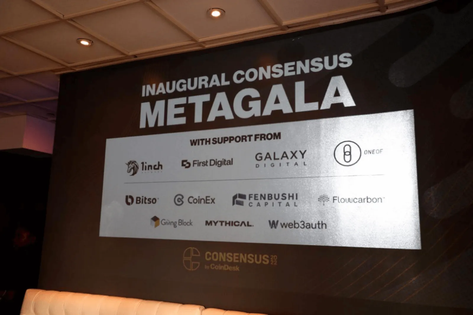 CoinEx Charity |赞助 Consensus2022 Meta Gala慈善义卖，捐助公益教育