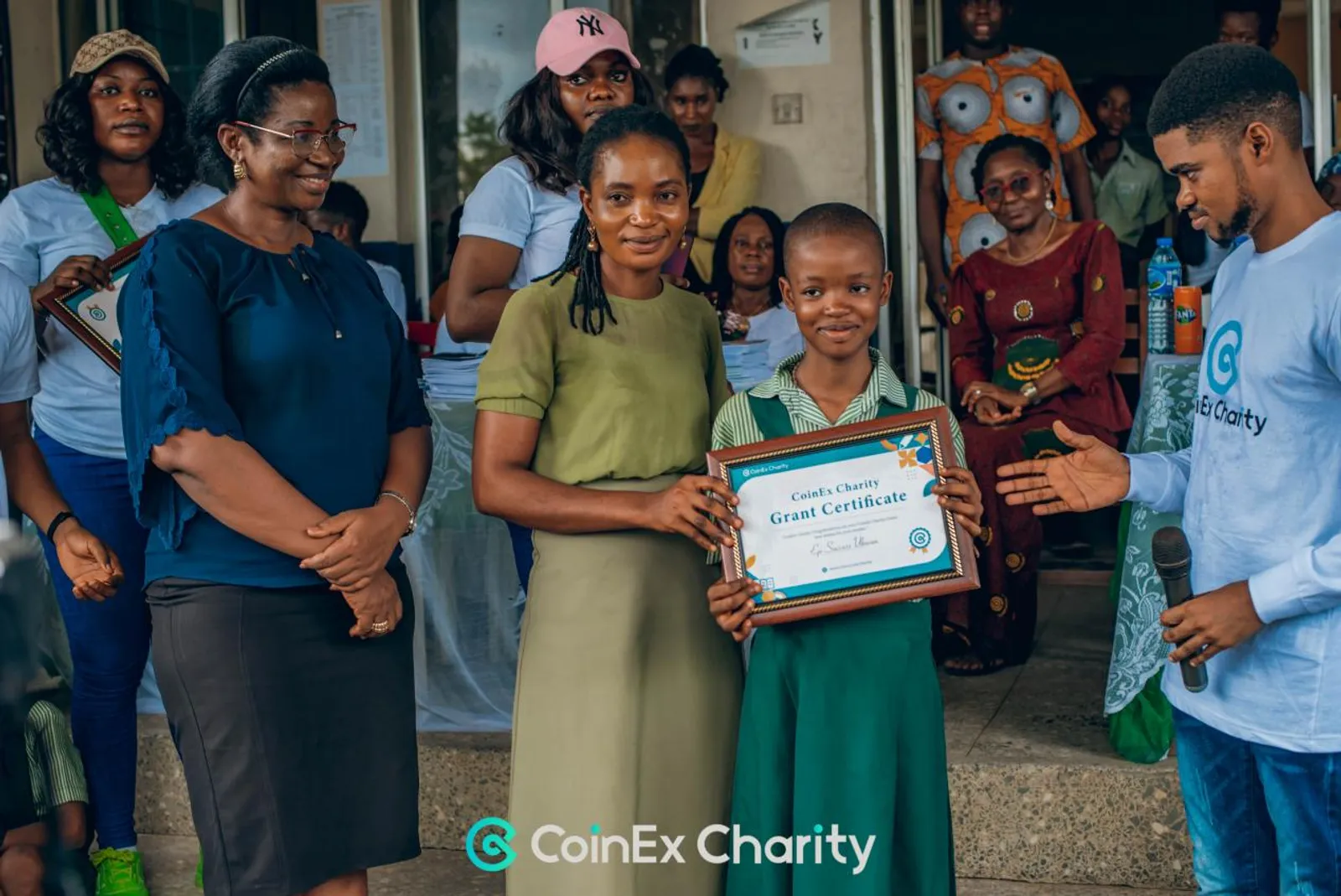 传递爱心，守护梦想：CoinEx Charity资助尼日利亚学生 - image 4