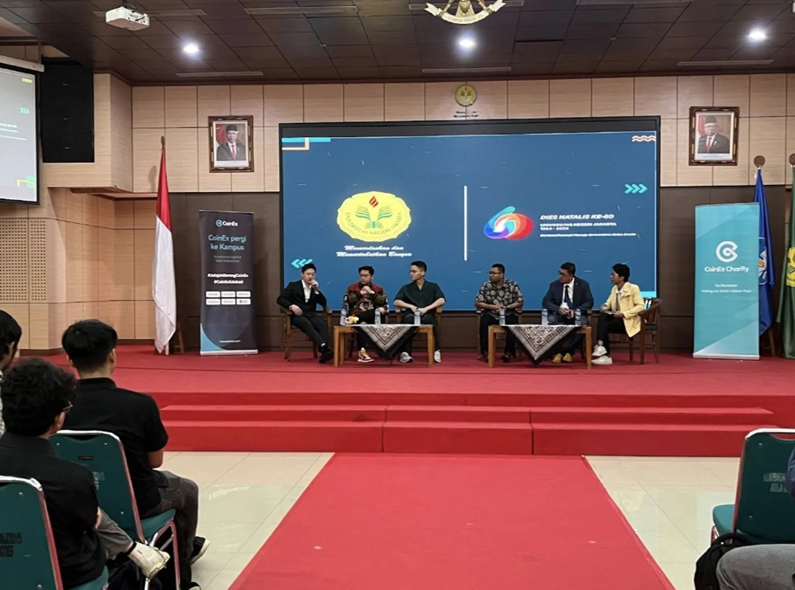 CoinEx Charity impulsa la educación blockchain en la Universidad Estatal de Yakarta
