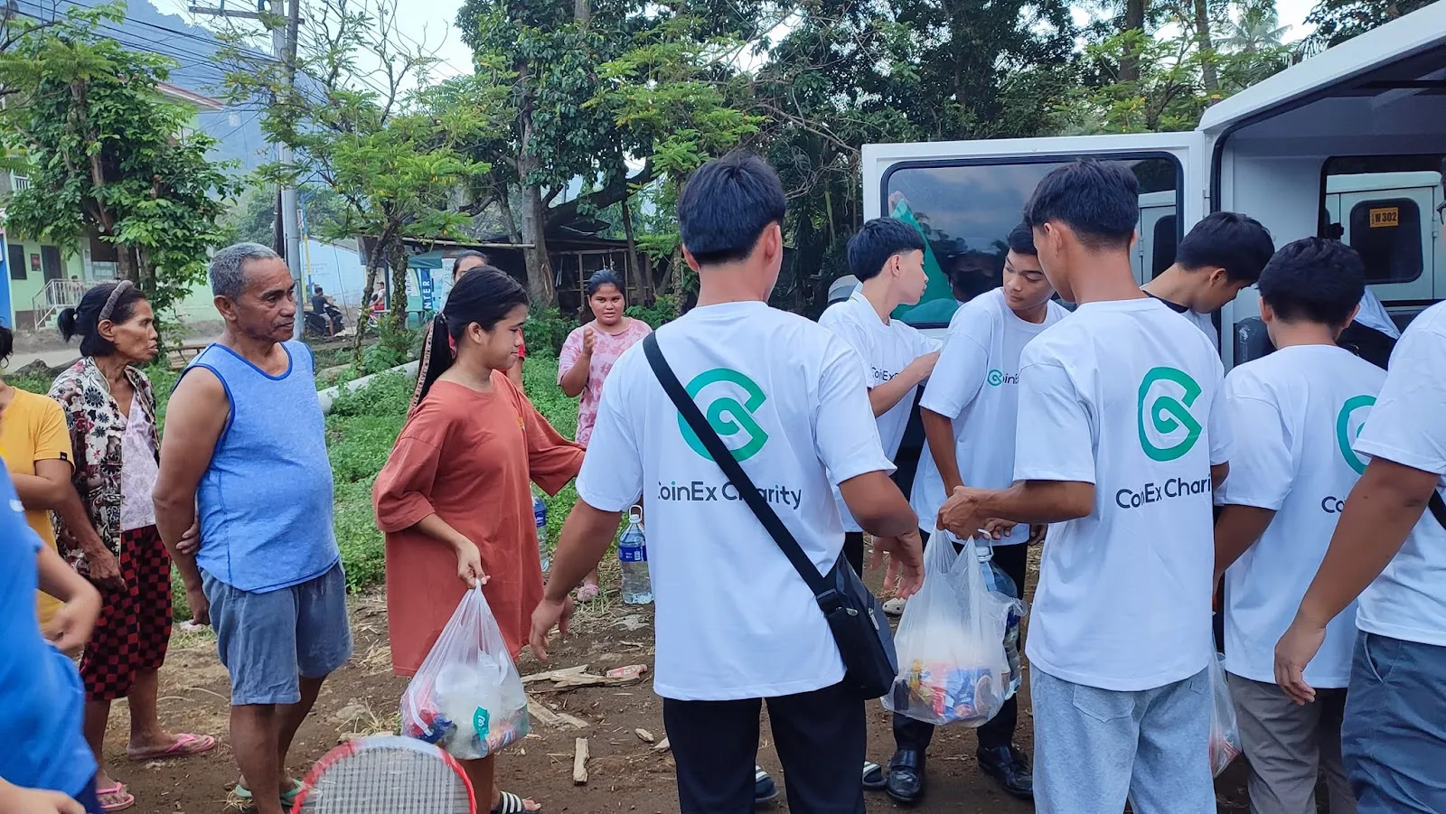 CoinEx Charity Tayfun Yardımı: Filipinler'e Şefkatli Destek - image 2
