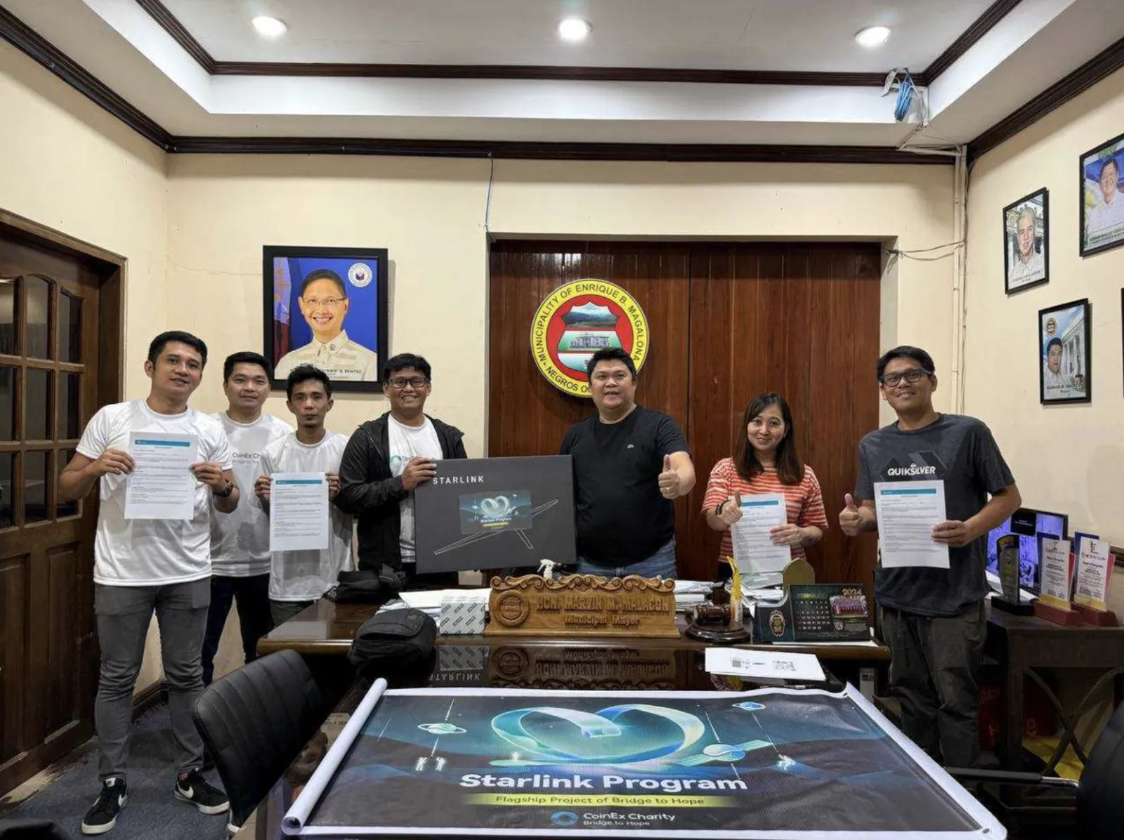 Membangun Jembatan Digital: Program Starlink CoinEx Charity Meraih Penghargaan - image 2