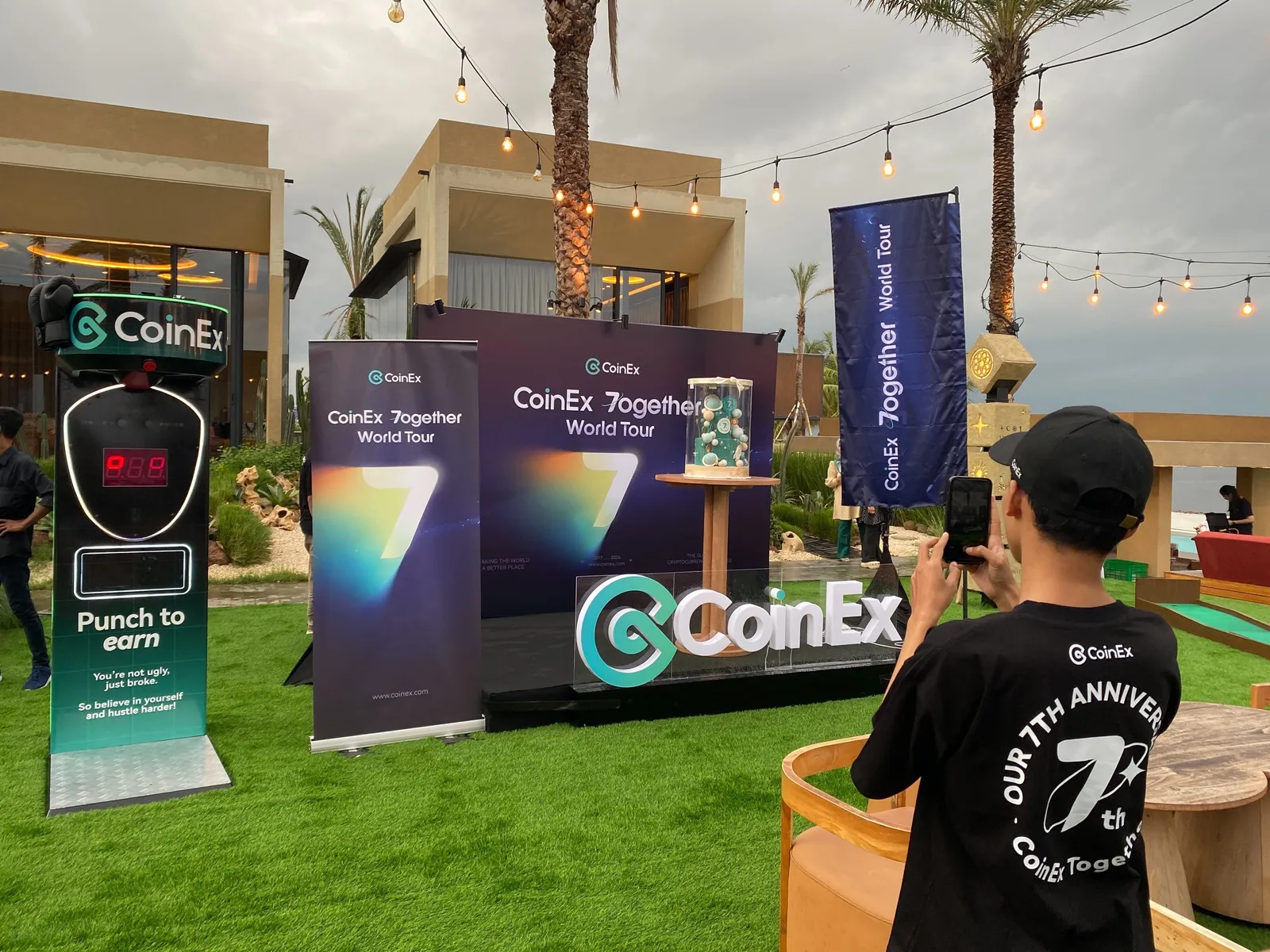 CoinEx’s 7th Anniversary: Revving Up Celebrations with Vintage Cars and Community Spirit - image 6
