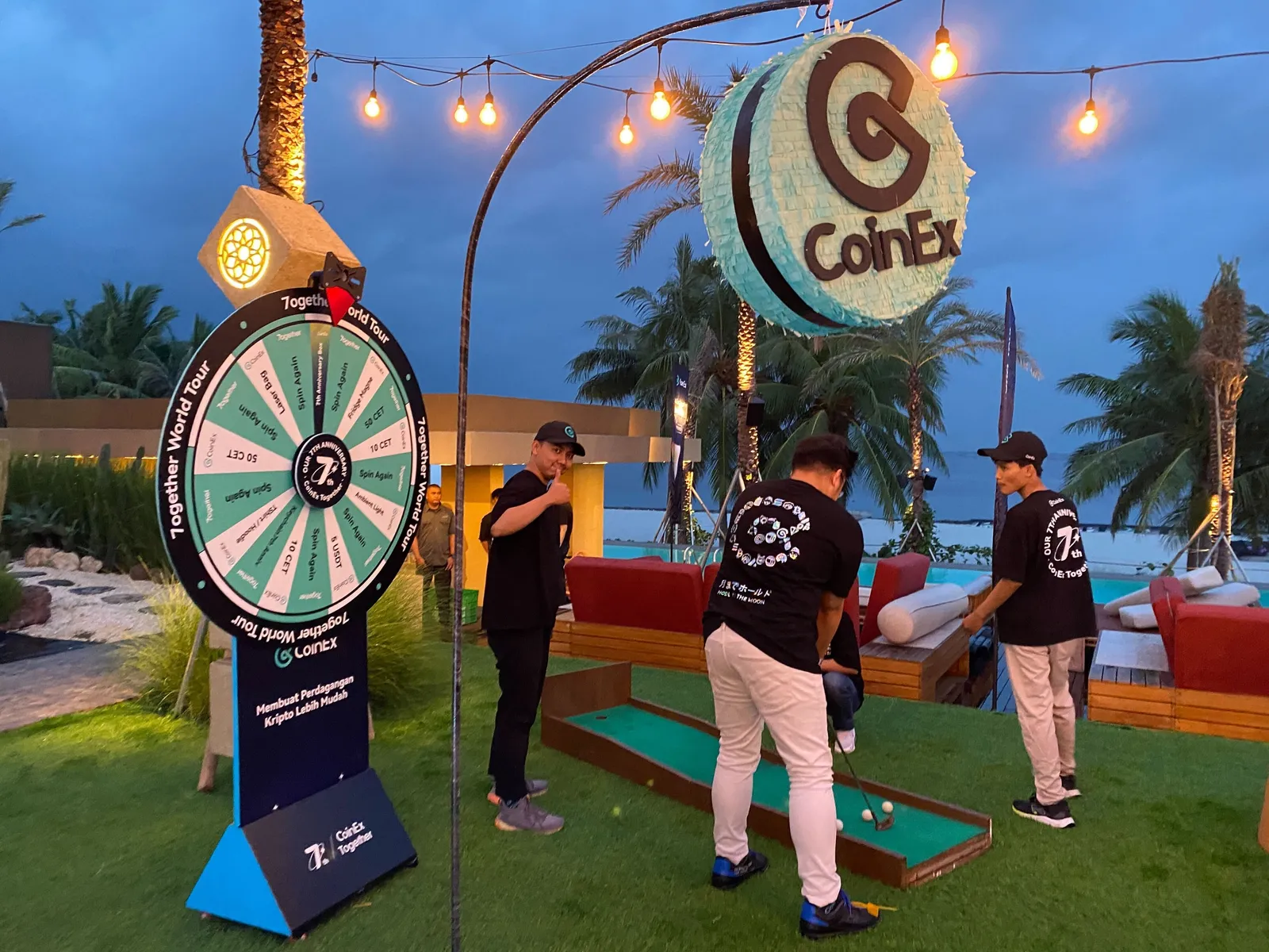 CoinEx’s 7th Anniversary: Revving Up Celebrations with Vintage Cars and Community Spirit - image 5