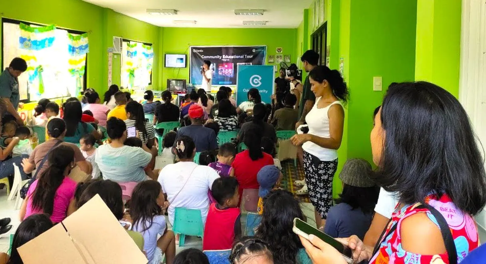 CoinEx Charity en las escuelas