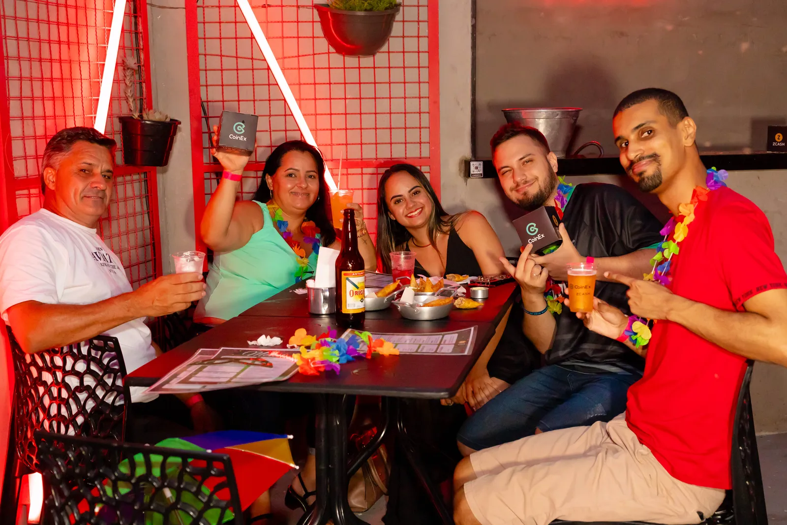 CoinEx'lilerin Karnaval Kutlaması: Sao Paulo'da Kripto ve Eğlence Dolu Bir Gece - image 5