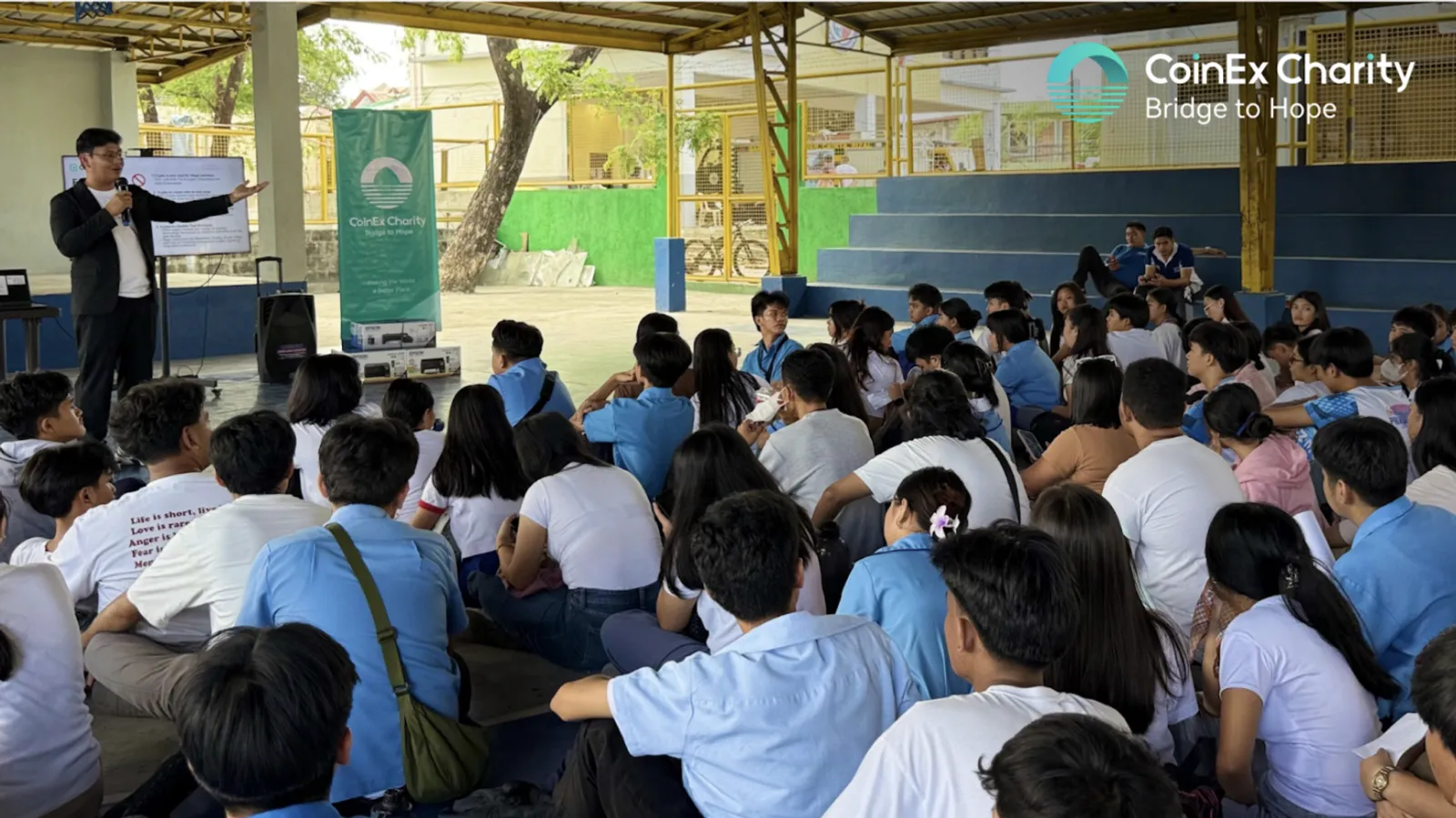 CoinEx Charity Membantu Siswa dengan Pendidikan Kripto dan Dukungan Sekolah yang Penting